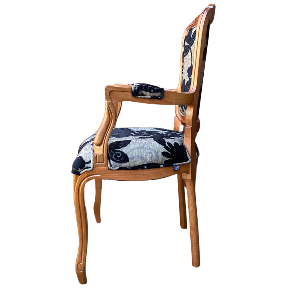 Cadeira Vitoriana com Braços3 cadeira vitoriana de luxo acabamento premium